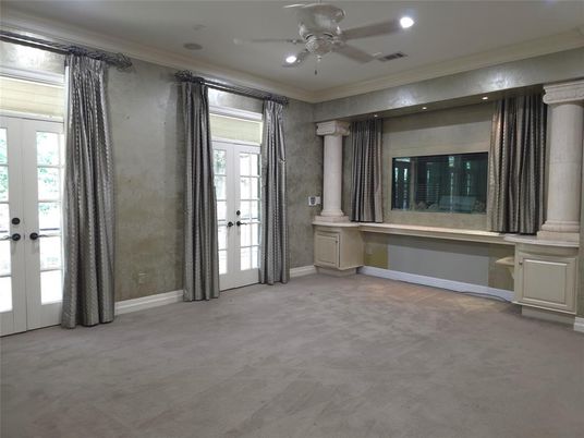 Empty room, Interior, Recessed Lighting