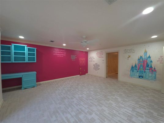 Empty room, Interior, Recessed Lighting