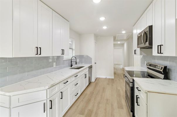 Interior, Kitchen, Recessed Lighting, Wood Texture Flooring