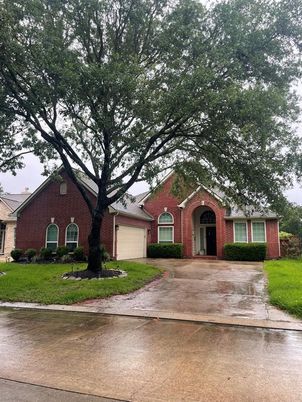 Attached, Exterior, Facade, Brick Facade, Brick Traditional
