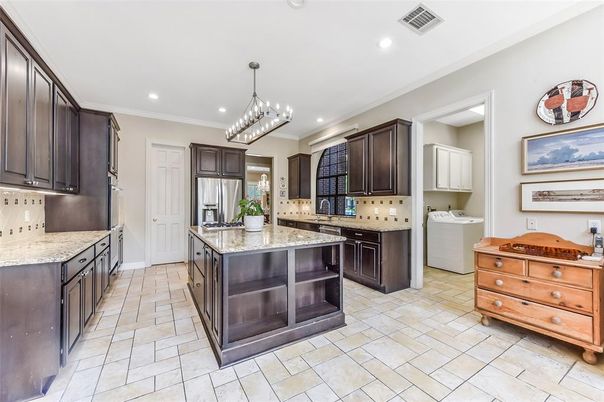 Chandelier, Interior, Kitchen, Pendant Lights, Recessed Lighting, Washer