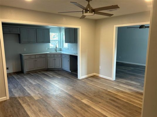 Empty room, Interior, Kitchen, Wood Texture Flooring