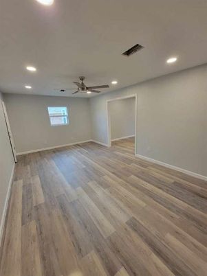 Empty room, Interior, Recessed Lighting, Wood Texture Flooring