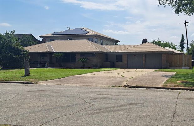 Exterior, Solar Panels