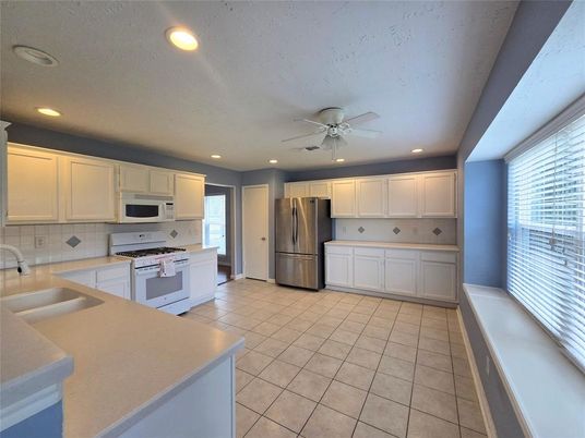 Interior, Kitchen, Recessed Lighting
