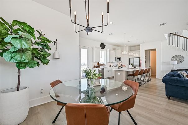 Chandelier, Dining room, Interior, Kitchen, Pendant Lights, Recessed Lighting, Wood Texture Flooring