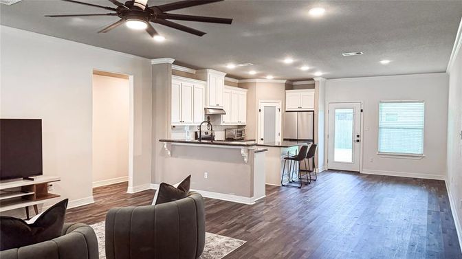 Interior, Kitchen, Recessed Lighting, Wood Texture Flooring