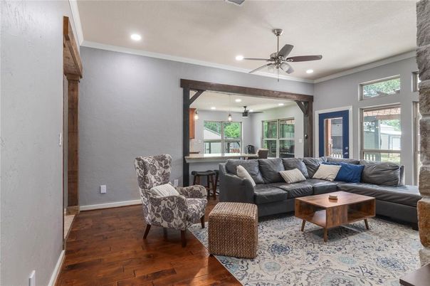 Interior, Living room, Recessed Lighting, Wood Texture Flooring
