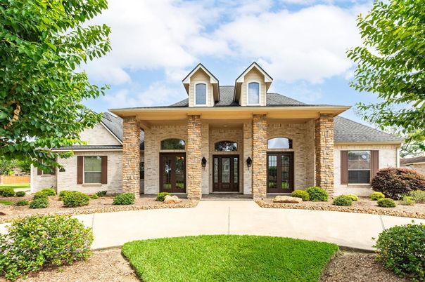 Exterior, Facade, Brick Facade, French Provincial