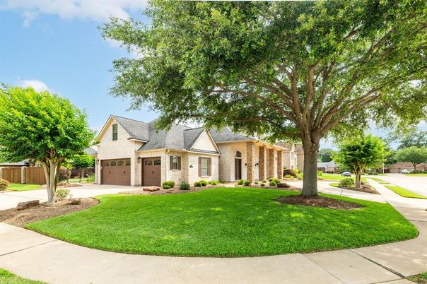 Attached, Exterior, Facade, Brick Facade, French Provincial