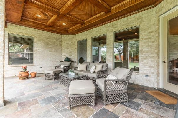 Exterior, Recessed Lighting