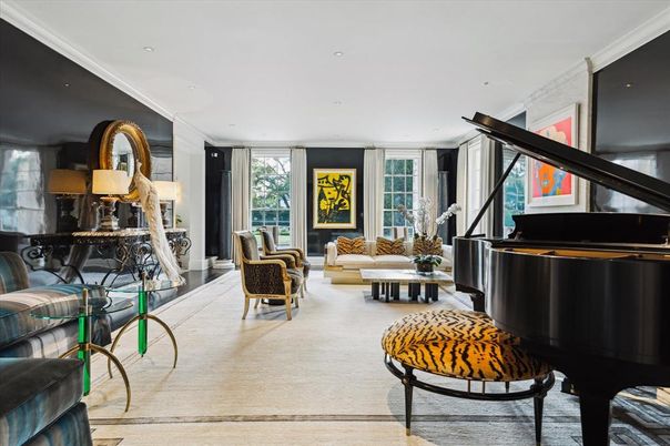 Interior, Living room, Piano, Recessed Lighting