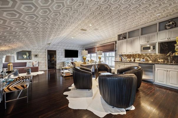 Dining room, Interior, Living room, Recessed Lighting, Wood Texture Flooring