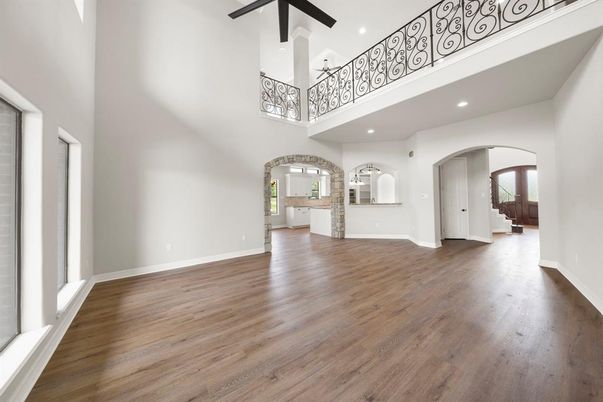 Interior, Recessed Lighting, Wood Texture Flooring