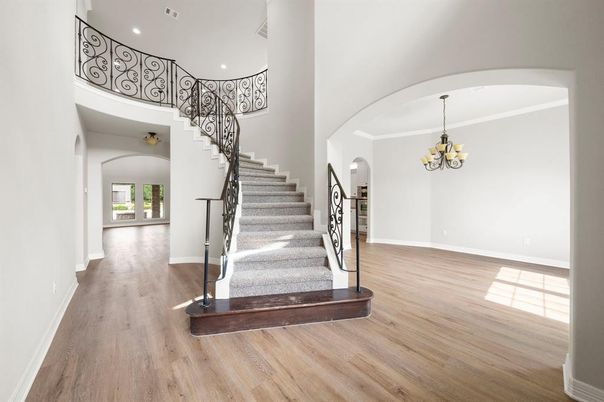 Chandelier, Interior, Recessed Lighting, Wood Texture Flooring