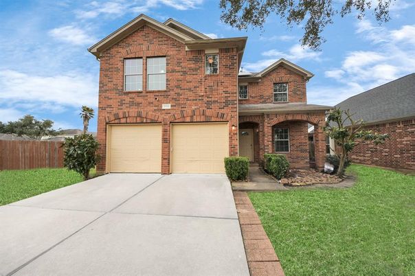 Attached, Exterior, Facade, Brick Facade, Brick Traditional