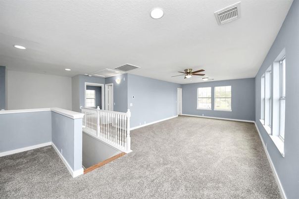 Empty room, Interior, Recessed Lighting