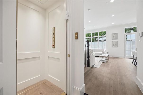 Elevator, Interior, Living room, Recessed Lighting, Wood Texture Flooring