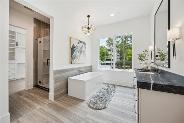 Bathroom, Interior, Pendant Lights, Recessed Lighting, Wood Texture Flooring