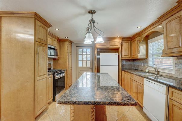 Chandelier, Interior, Kitchen, Recessed Lighting