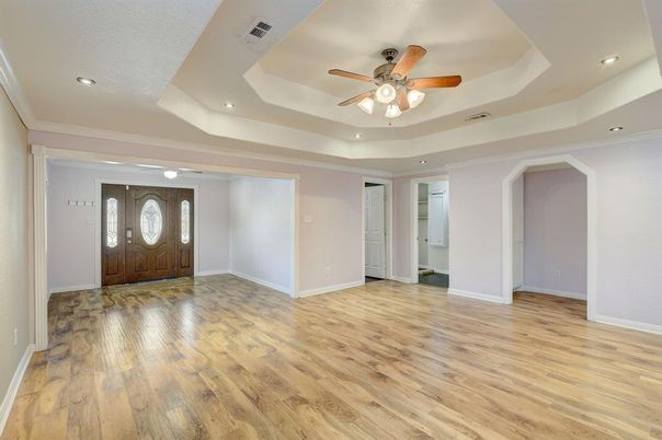 Empty room, Interior, Recessed Lighting, Wood Texture Flooring