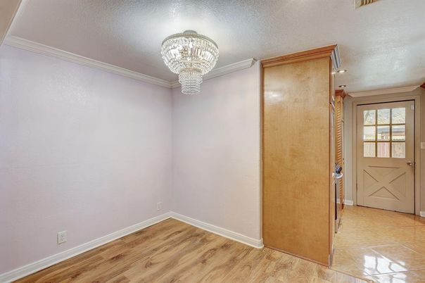 Chandelier, Empty room, Interior, Wood Texture Flooring