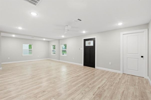 Empty room, Interior, Recessed Lighting, Wood Texture Flooring