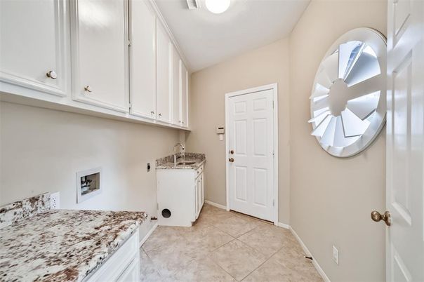 Interior, Washer