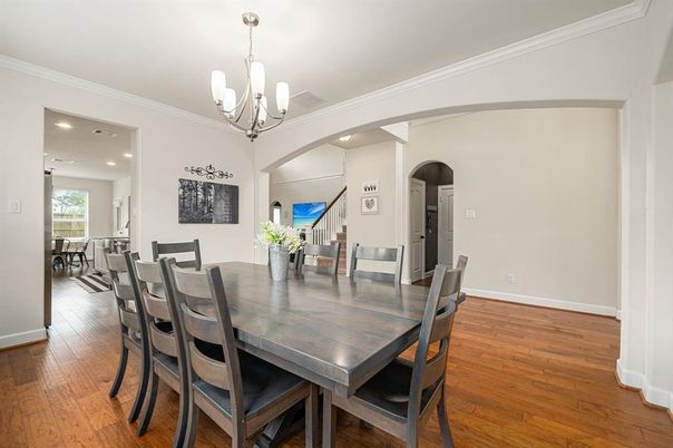 Chandelier, Dining room, Interior, Recessed Lighting, Wood Texture Flooring