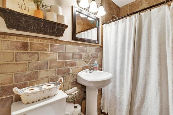 Bathroom, Interior