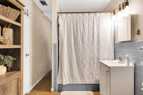 Bathroom, Interior, Wood Texture Flooring