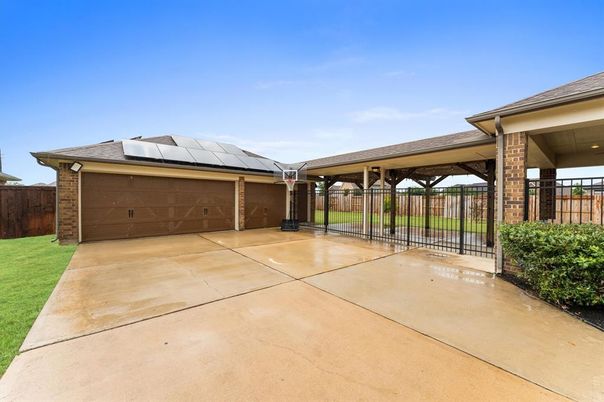 Exterior, Solar Panels
