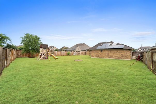 Backyard, Exterior, Playground, Solar Panels