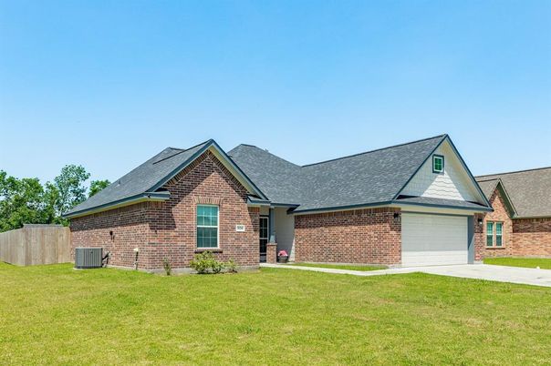 Attached, Backyard, Exterior, Facade, Brick Facade, Brick Traditional