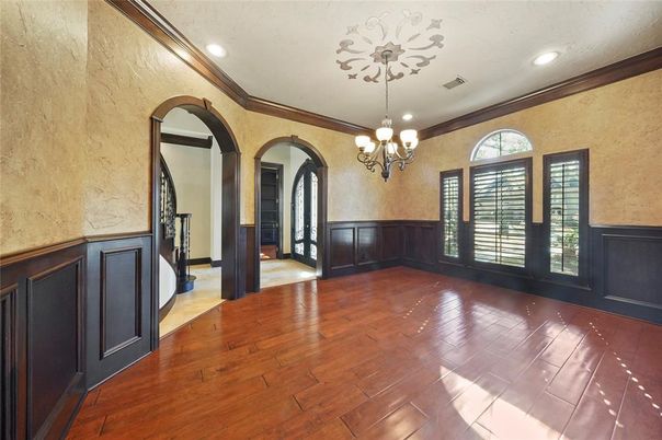 Chandelier, Empty room, Interior, Recessed Lighting, Wood Texture Flooring