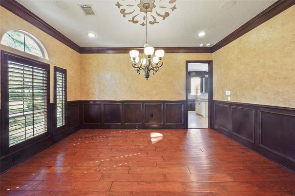 Chandelier, Empty room, Interior, Recessed Lighting, Wood Texture Flooring