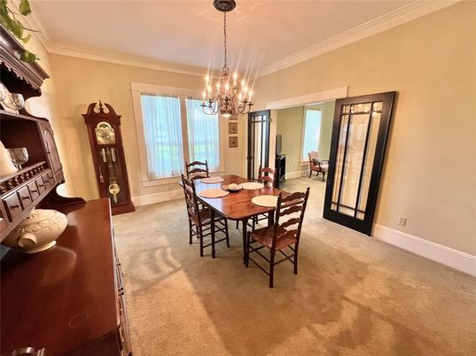 Chandelier, Dining room, Interior
