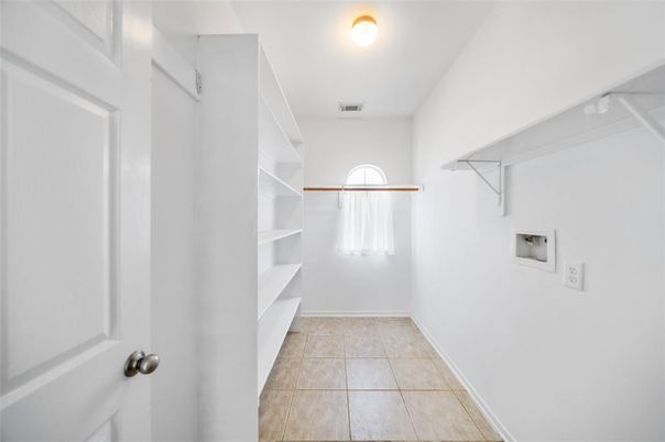 Interior, Walk-in Closets