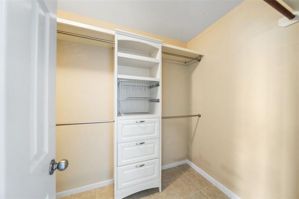 Interior, Walk-in Closets