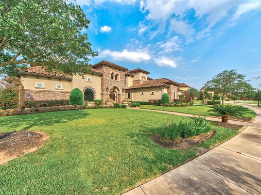 Backyard, Exterior, Facade, Mediterranean