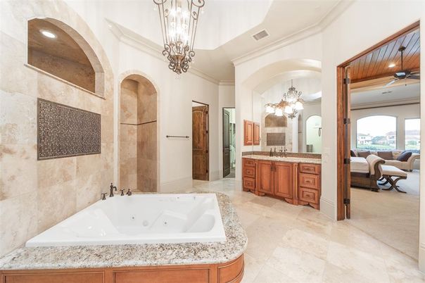 Bathroom, Chandelier, Interior, Pendant Lights, Recessed Lighting