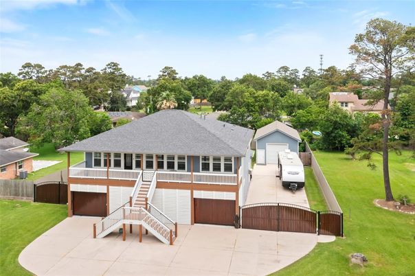 Backyard, Detached Garage, Exterior