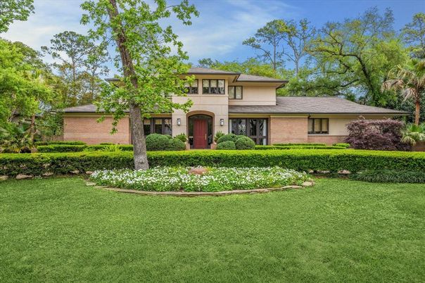 Backyard, Exterior, Facade, Brick Facade, Mediterranean