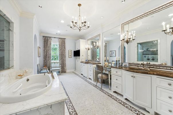 Bathroom, Chandelier, Dual Sink Vanities, Interior, Recessed Lighting