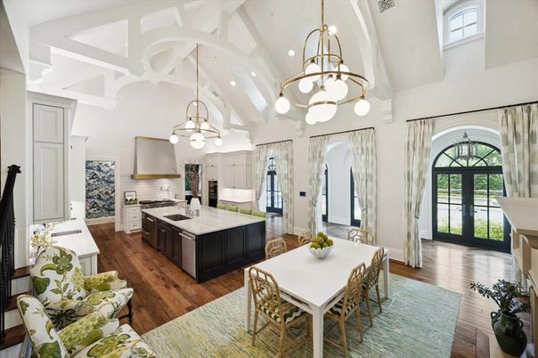 Dining room, Interior, Kitchen, Pendant Lights, Recessed Lighting, Wood Texture Flooring