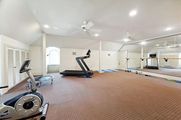 Fitness Equipment, Interior, Recessed Lighting