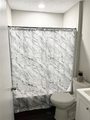 Bathroom, Interior, Marble Walls, Recessed Lighting