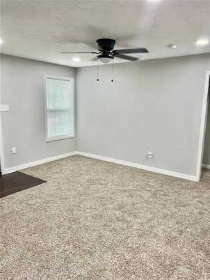 Empty room, Interior, Recessed Lighting