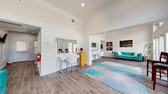 Interior, Recessed Lighting, Wood Texture Flooring