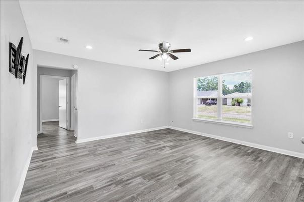 Empty room, Interior, Recessed Lighting, Wood Texture Flooring